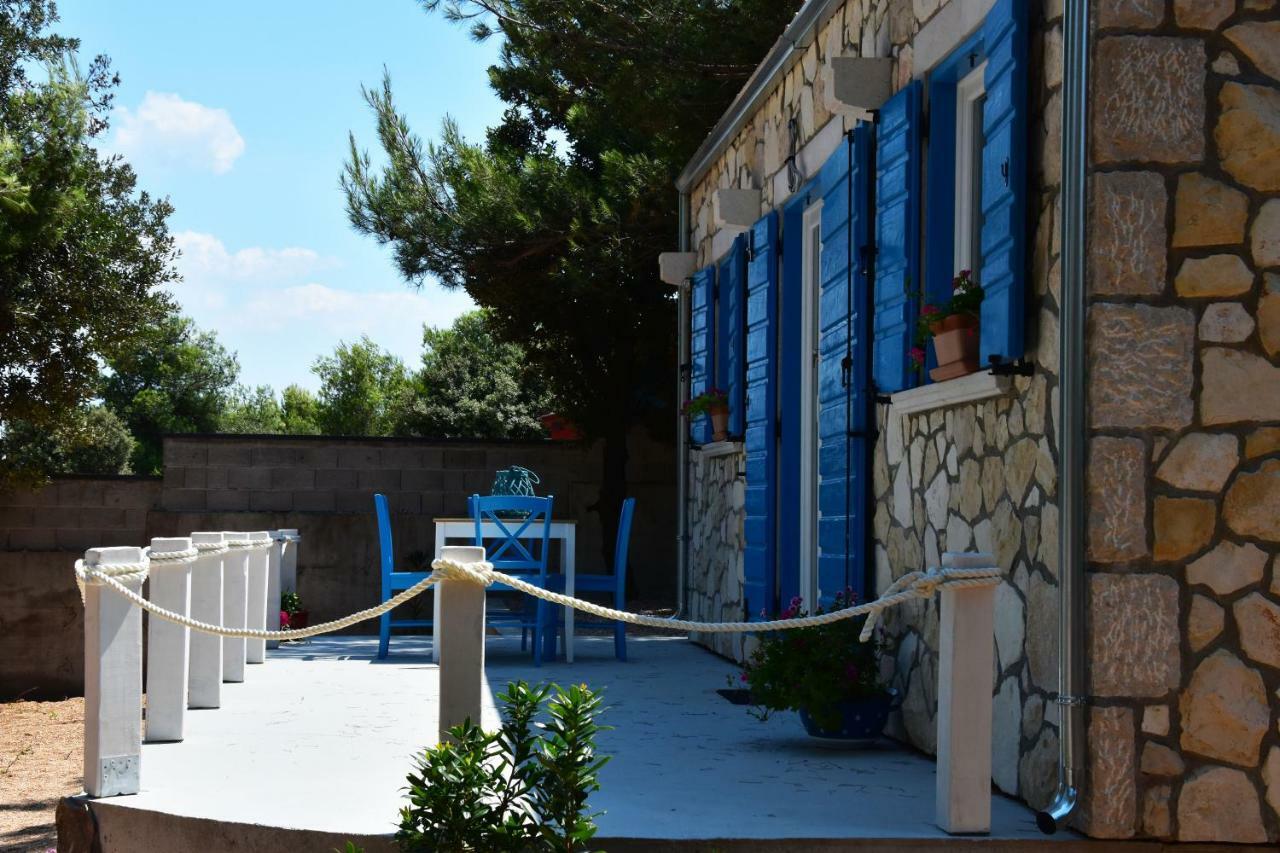 Levantara Jezera Buitenkant foto